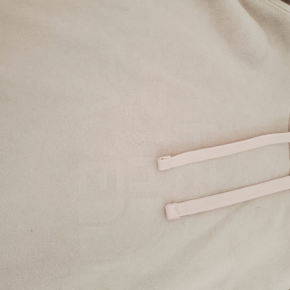 North face hoodie - Picture 3 of 4